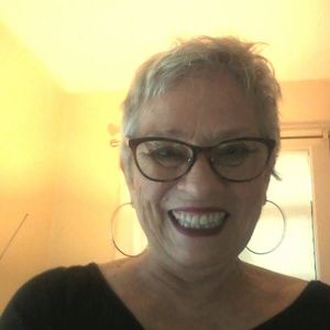 Meet your Posher, Marta